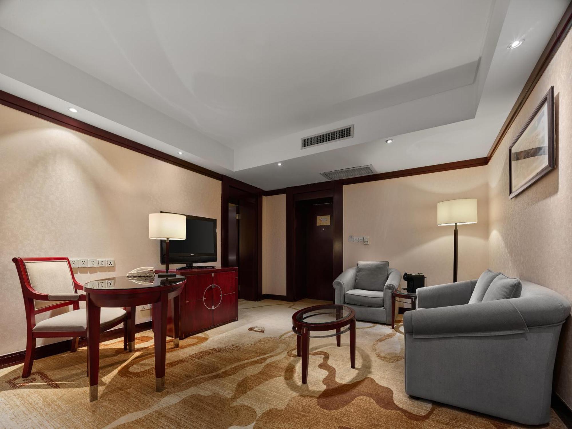 Beijing Poly Plaza Hotel Exterior photo